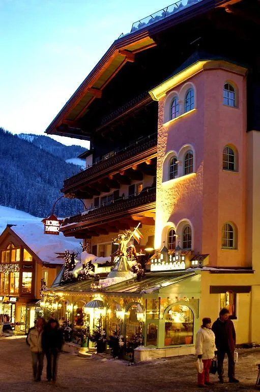 Boutique-Hotel Bauer Saalbach-Hinterglemm Austria