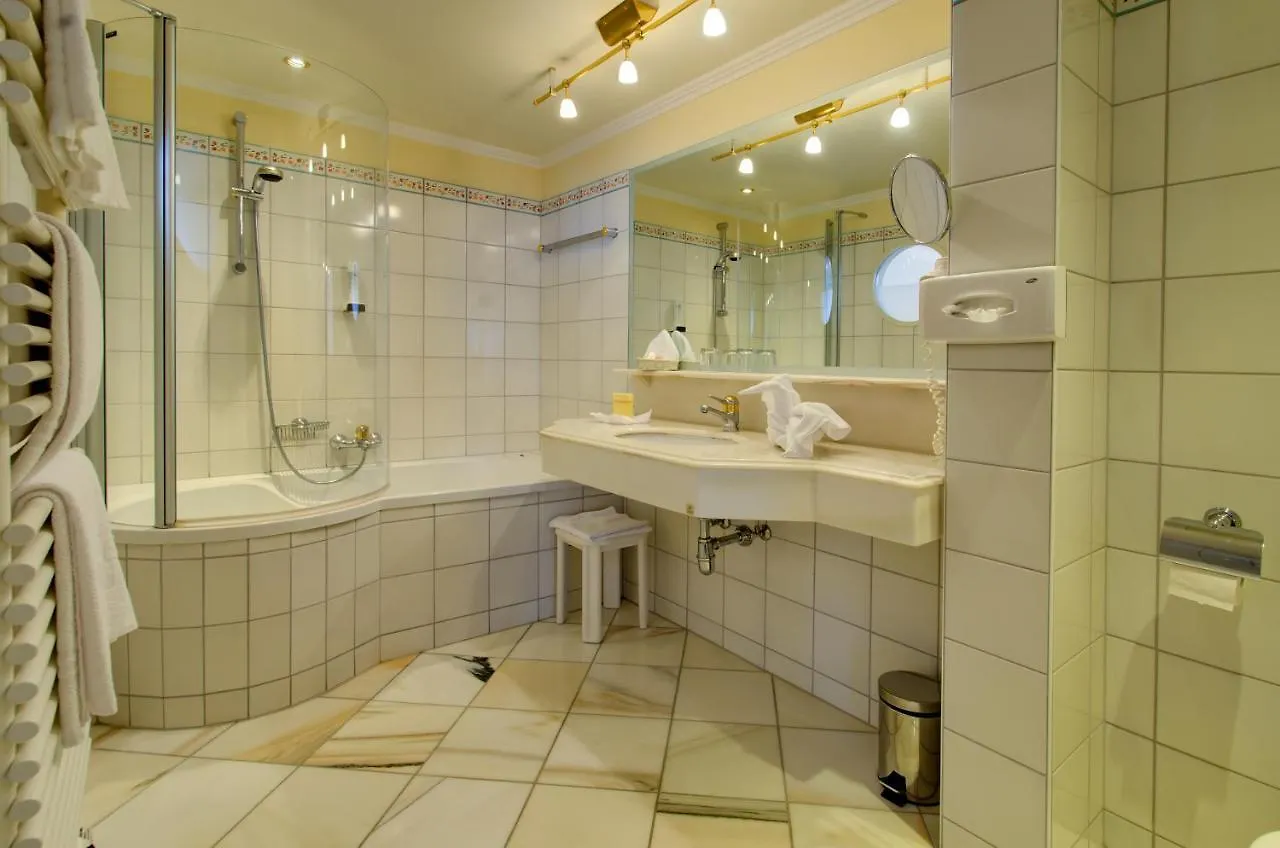 Boutique-Hotel Bauer Saalbach-Hinterglemm 4*,